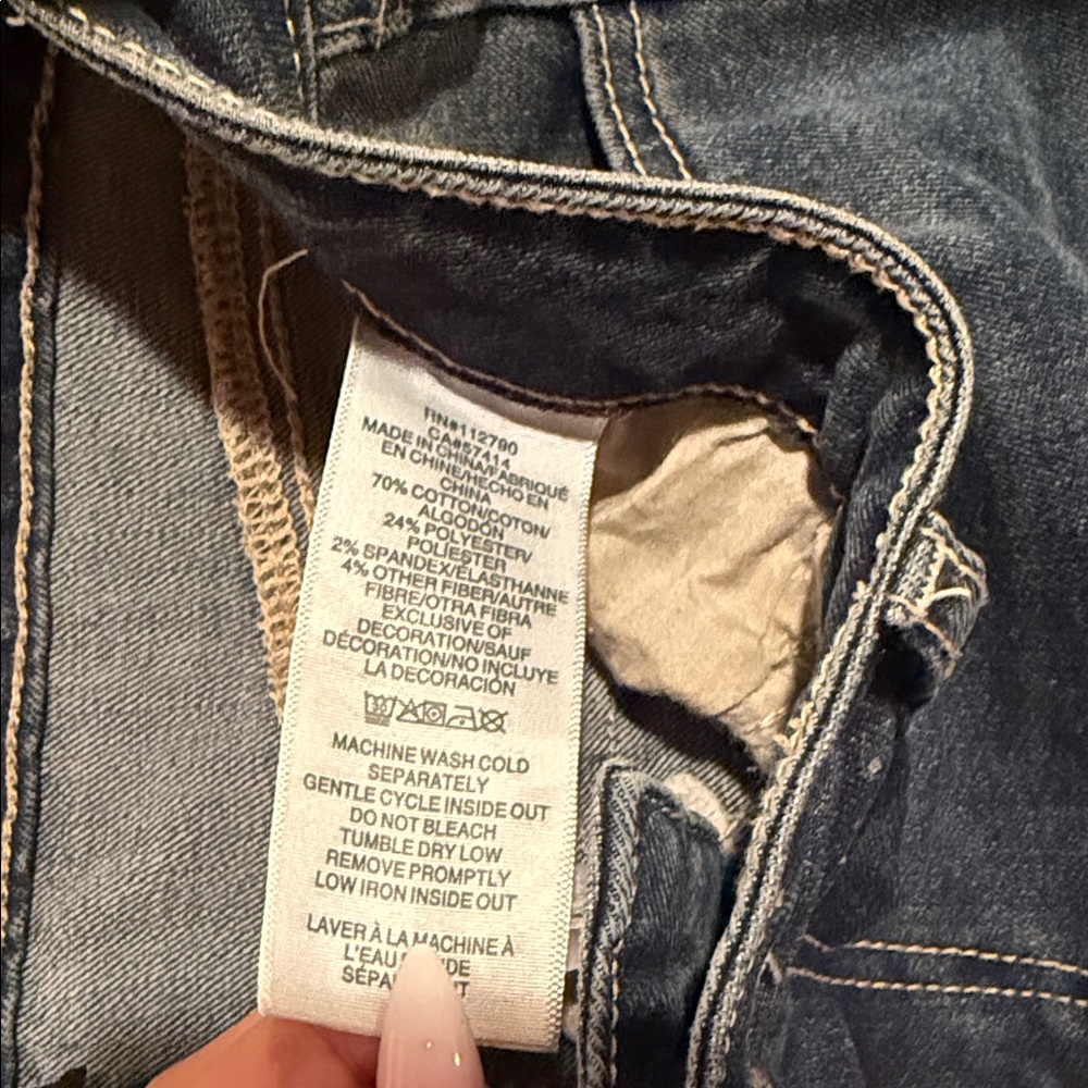 True Religion Becca Mid Rise Bootcut Jeans - Picture 3 of 5